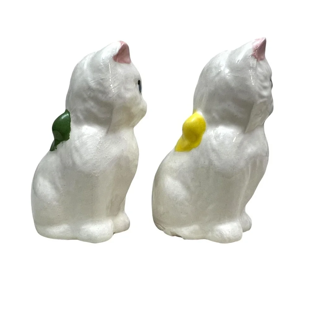 White Cats Kittens with Bow Ceramic Figurines Home Decor 2.5 in High Set of  2